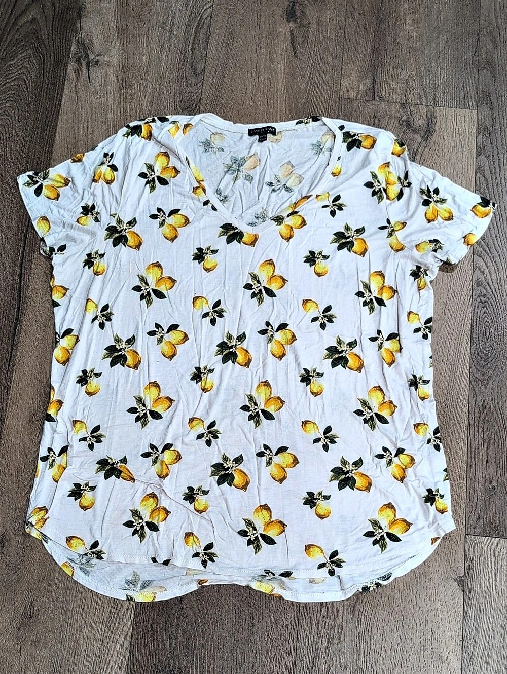 Lane Bryant Lemon 🍋 Floral Short Sleeve Top Size 18/20